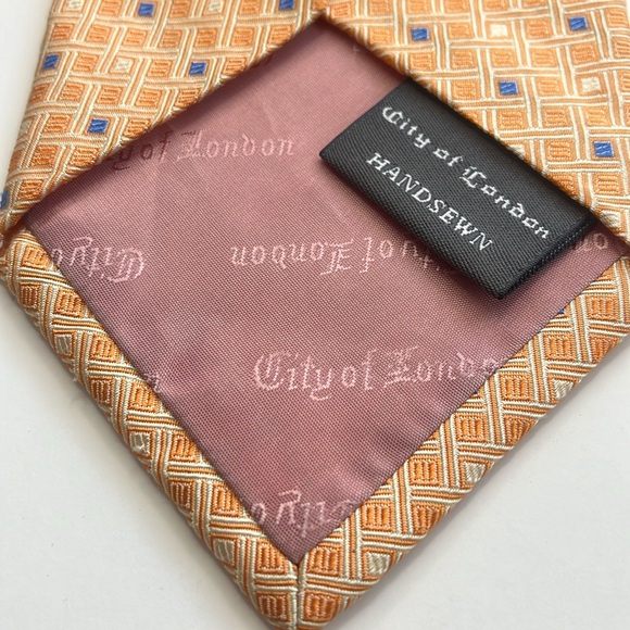 Ferrell Reed “City of London” Handsewn Silk Tie - Picture 3 of 7